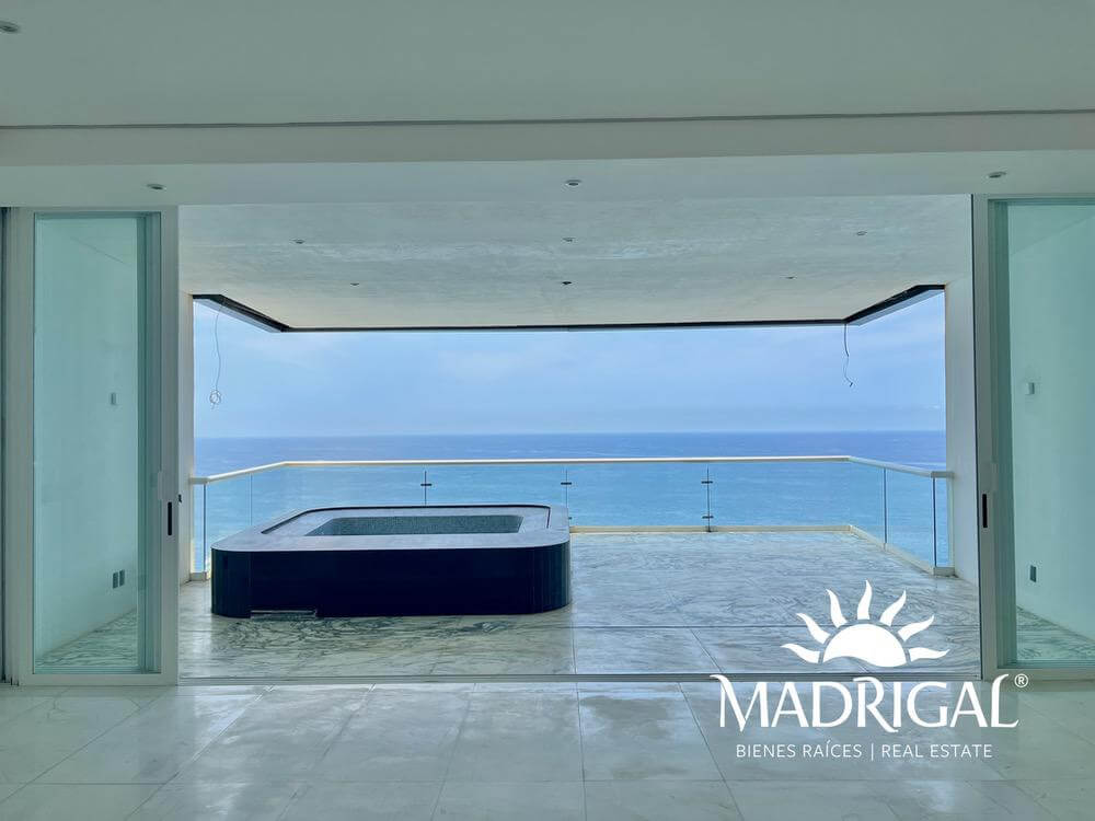 Departamento en venta en Punta los Riscos Acapulco Diamante