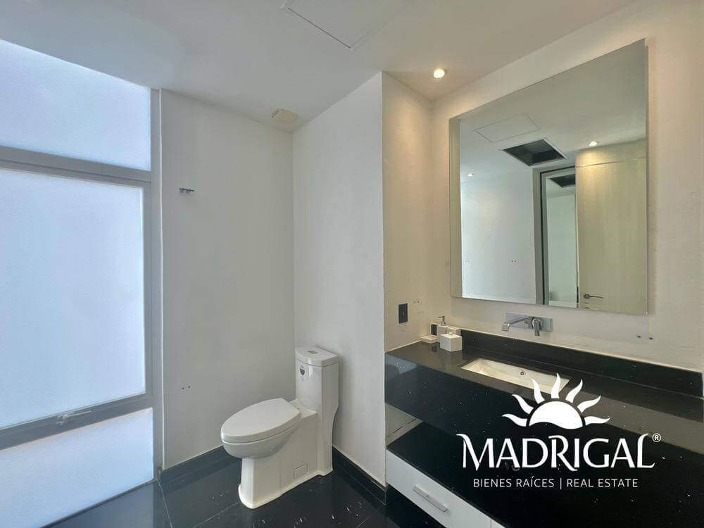 Departamento en venta en Punta los Riscos Acapulco Diamante