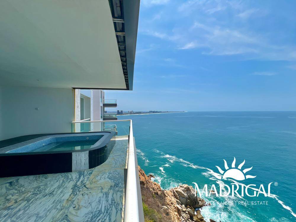 Departamento en venta en Punta los Riscos Acapulco Diamante