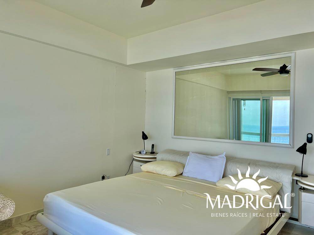 Residencial Playamar II| Departamento en venta frente a playa en Acapulco