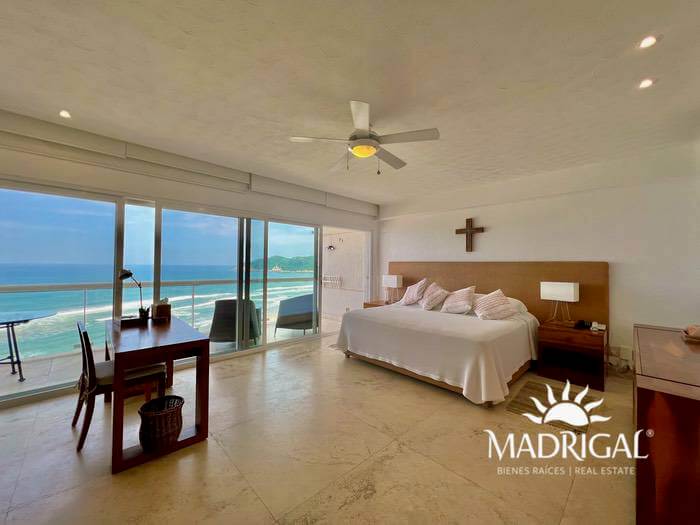 Playamar Residencial |Penthouse de cinco recámaras frente a playa