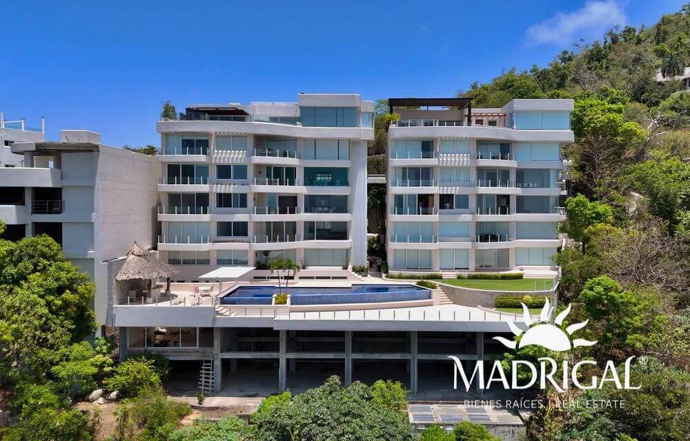 Departamento en venta en el condominio Tres Aguas en la Cima