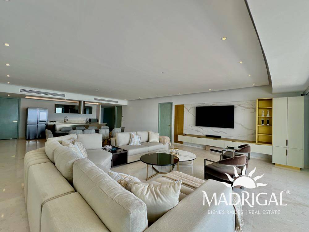 Mare | Departamento en venta de cuatro recámaras en Playa Diamante Acapulco