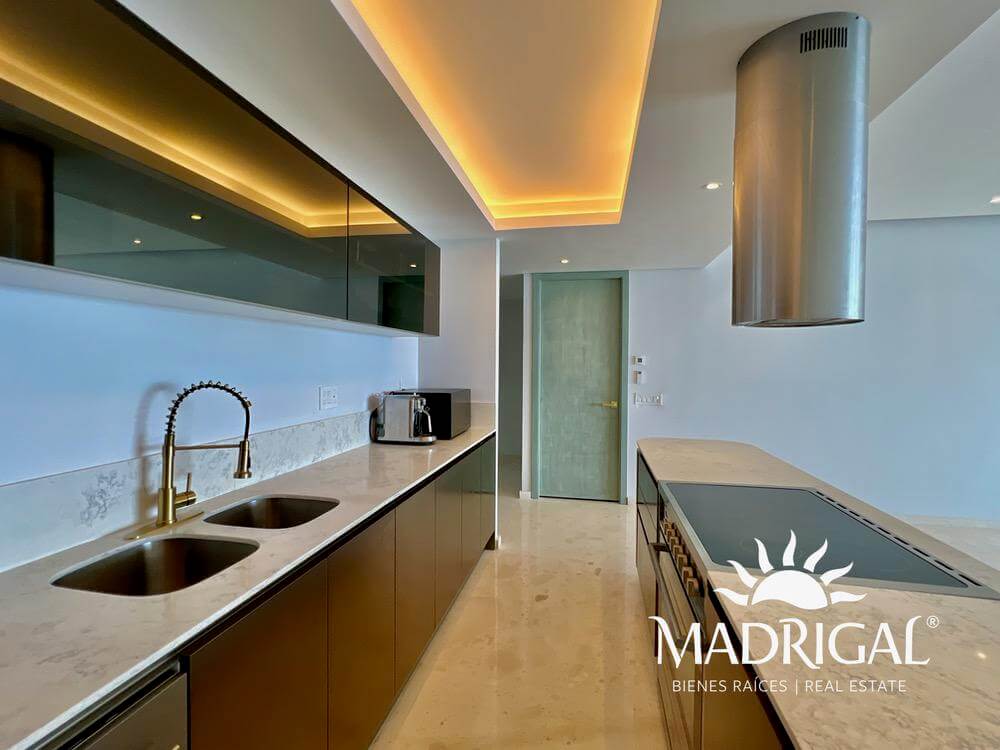 Mare | Departamento en venta de cuatro recámaras en Playa Diamante Acapulco