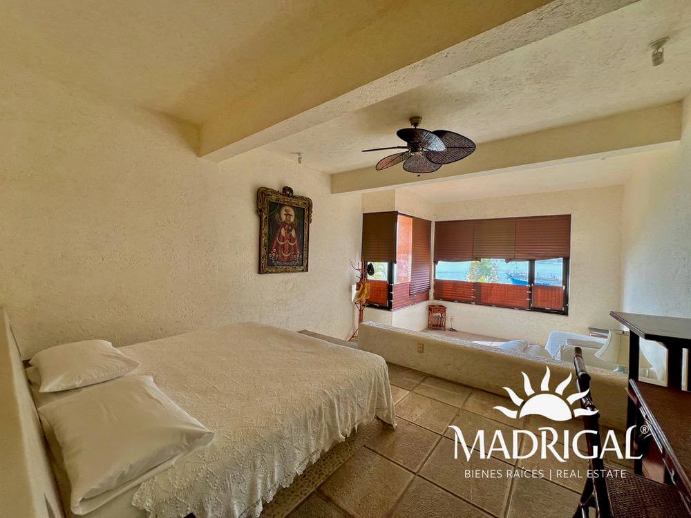 &&& Villa en venta en Guitarrón con vista a la Bahía y Acceso a la Playa