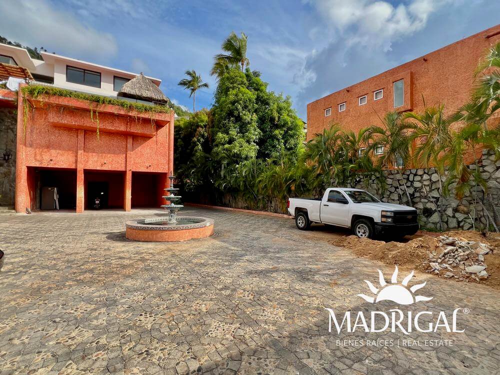&&& Villa en venta en Guitarrón con vista a la Bahía y Acceso a la Playa