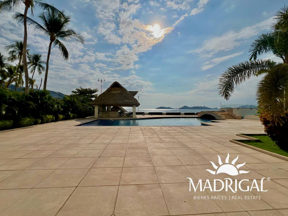 Torre La Perla | Departamento en venta en la bahía de Acapulco de