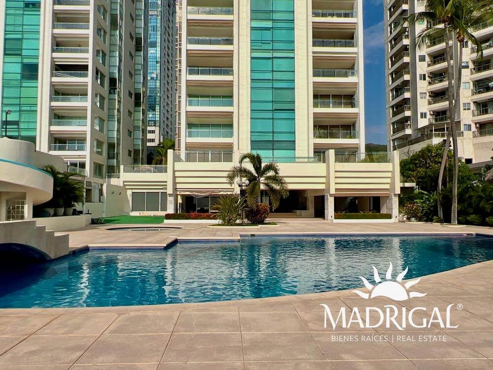 Torre La Perla | Departamento en venta en la bahía de Acapulco de