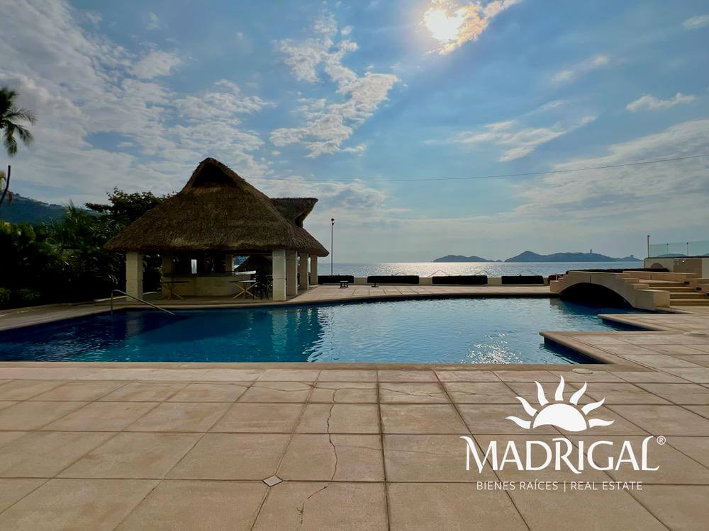 Torre La Perla | Departamento en venta en la bahía de Acapulco de