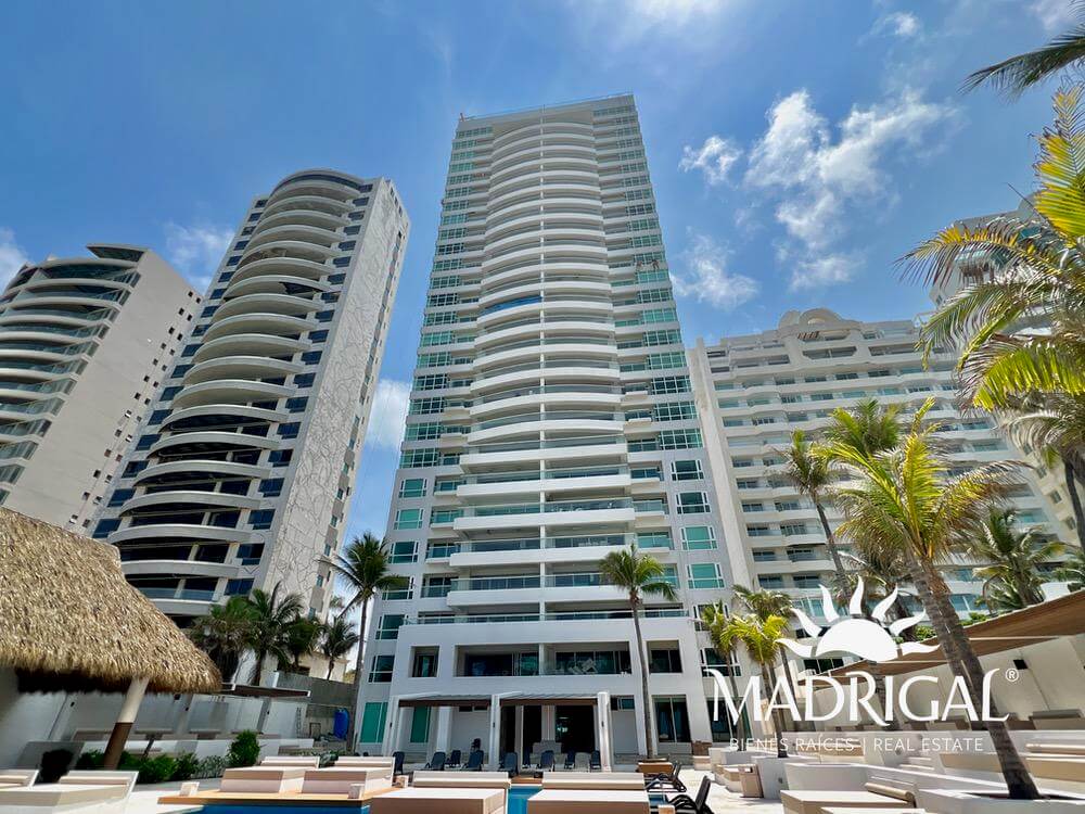 Aquarelle | Departamento en venta frenta a playa para su reconstrucción