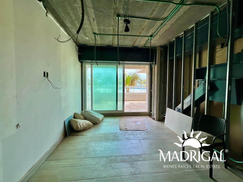 Aquarelle | Departamento en venta frenta a playa para su reconstrucción