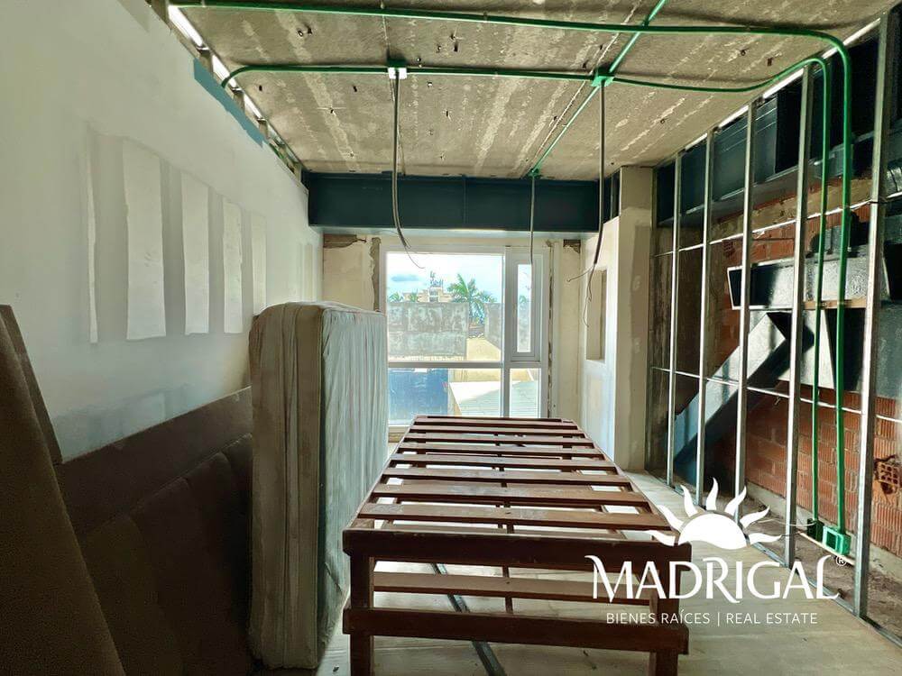 Aquarelle | Departamento en venta frenta a playa para su reconstrucción
