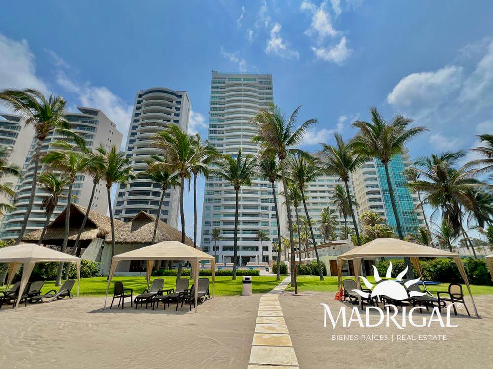 Aquarelle | Departamento en venta frenta a playa para su reconstrucción