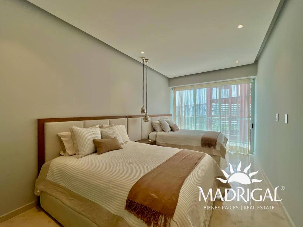 Mare | En venta departamento de tres recamaras frente al mar