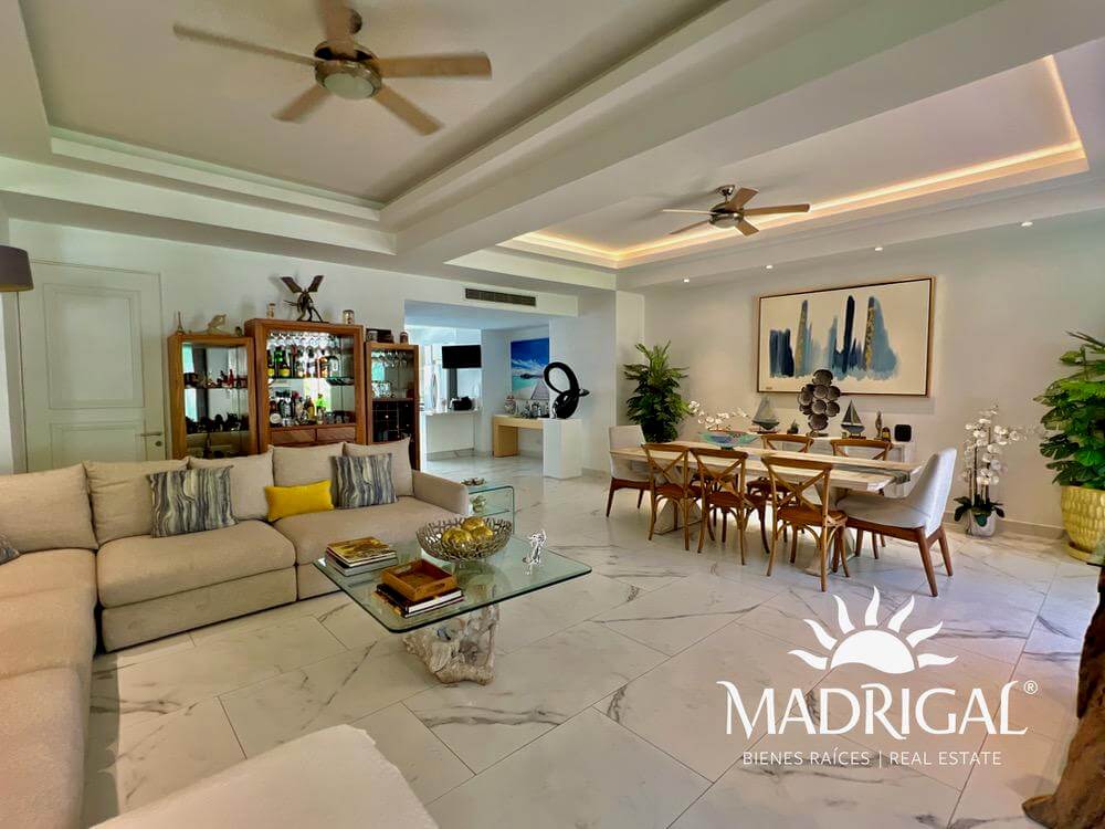 La Isla | Departamento en Venta en torre Hawaii de tres recamaras en nivel jardín