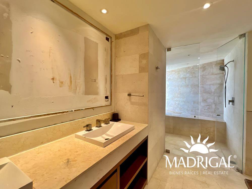 El Palmar Tres Vidas | Departamento en venta en Torre Baru de cuatro recámaras frente al mar