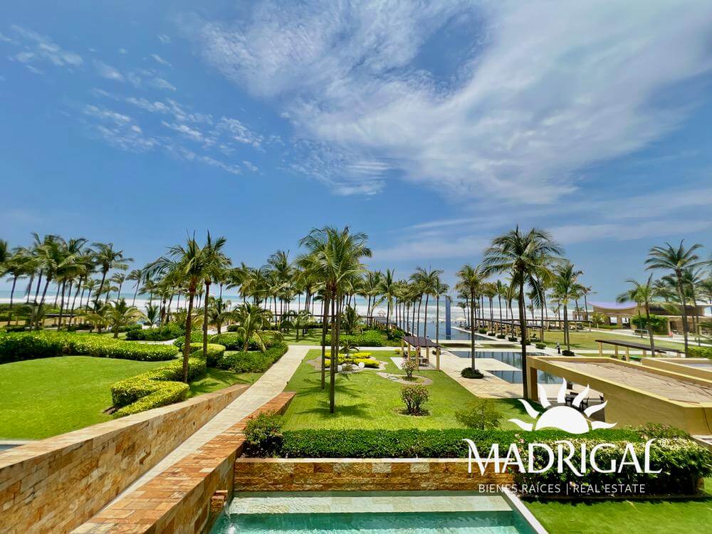 El Palmar Tres Vidas | Departamento en venta en Torre Baru de cuatro recámaras frente al mar