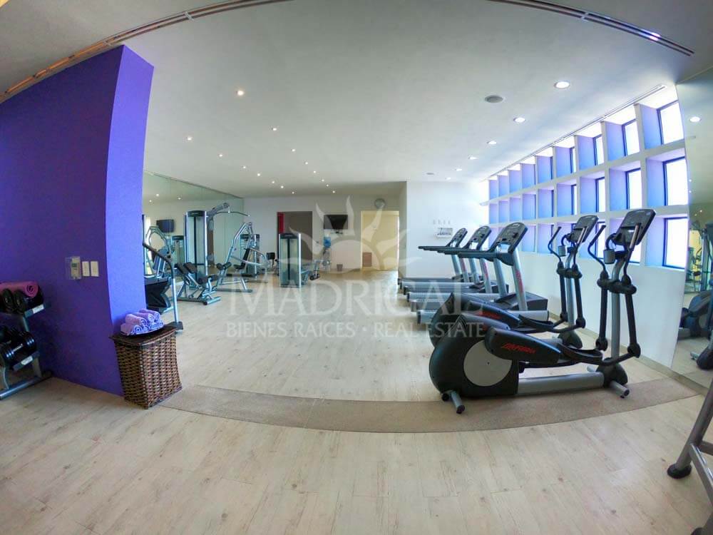 El Palmar Tres Vidas | Departamento en venta en Torre Baru en quinto piso de cuatro recámaras frente al mar