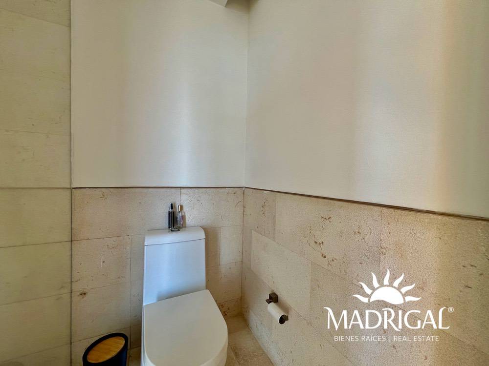 El Palmar Tres Vidas | Departamento en venta en Torre Baru en quinto piso de cuatro recámaras frente al mar