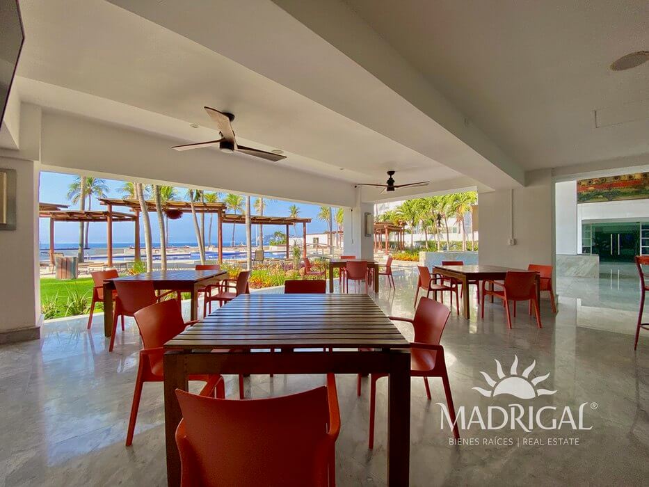 BAJA DE PRECIO Marazul - Departamento en venta de 3 recámaras con vista a la bahía