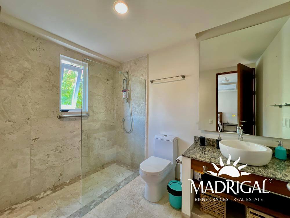 Departamento en venta en el condominio El Diamante Fraccionamiento Real Diamante en Acapulco