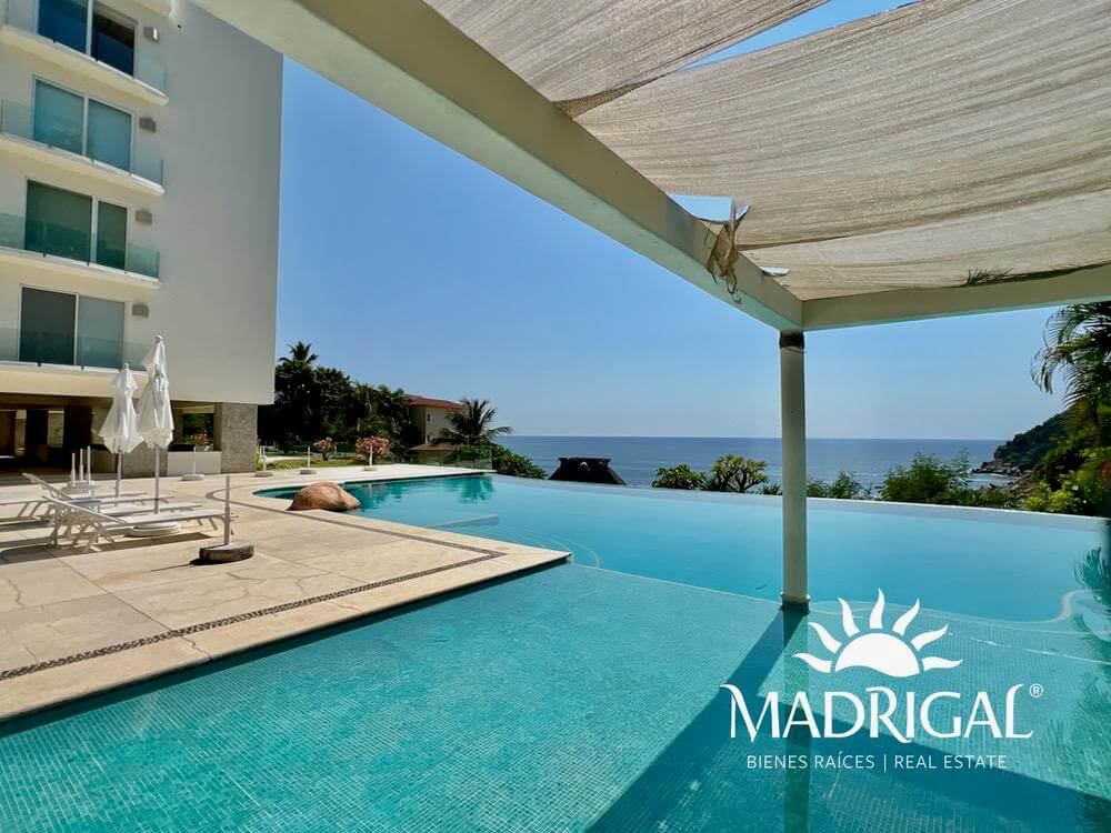 Departamento en venta en el condominio El Diamante Fraccionamiento Real Diamante en Acapulco