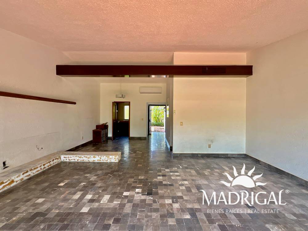Villas Princess | Villa en Venta de Tres Recámaras con detalles para su arreglo