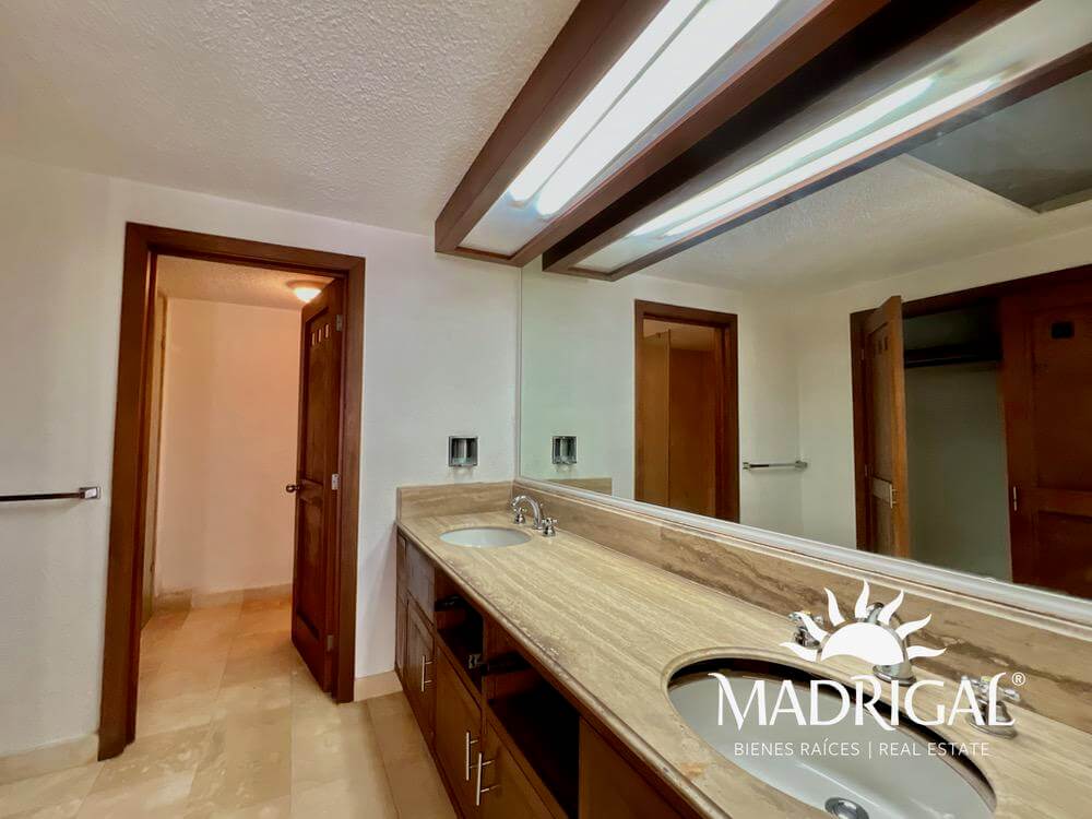 Villas Princess | Villa en Venta de Tres Recámaras con detalles para su arreglo