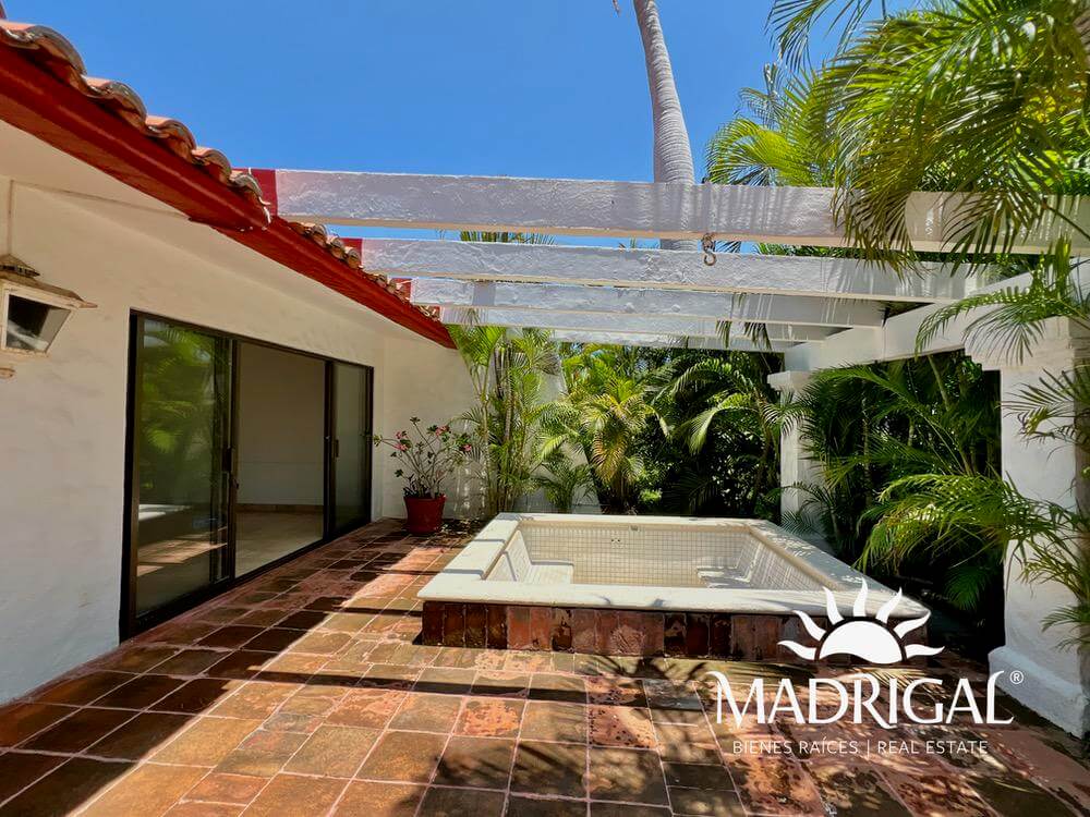 Villas Princess | Villa en Venta de Tres Recámaras con detalles para su arreglo