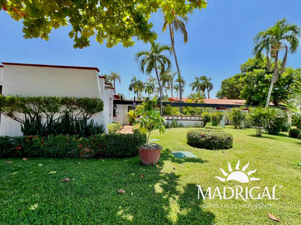 Villas Princess | Villa en Venta de Tres Recámaras con detalles para su arreglo