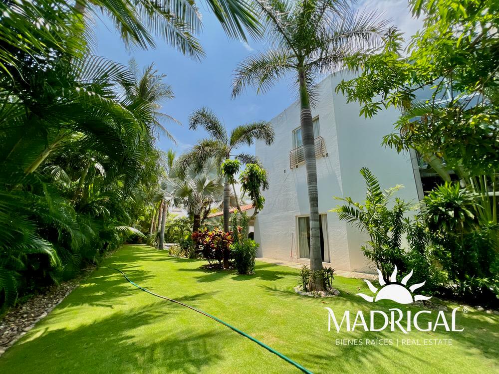 Casa en Venta en Tres Vidas Acapulco Ideal para Personalizar