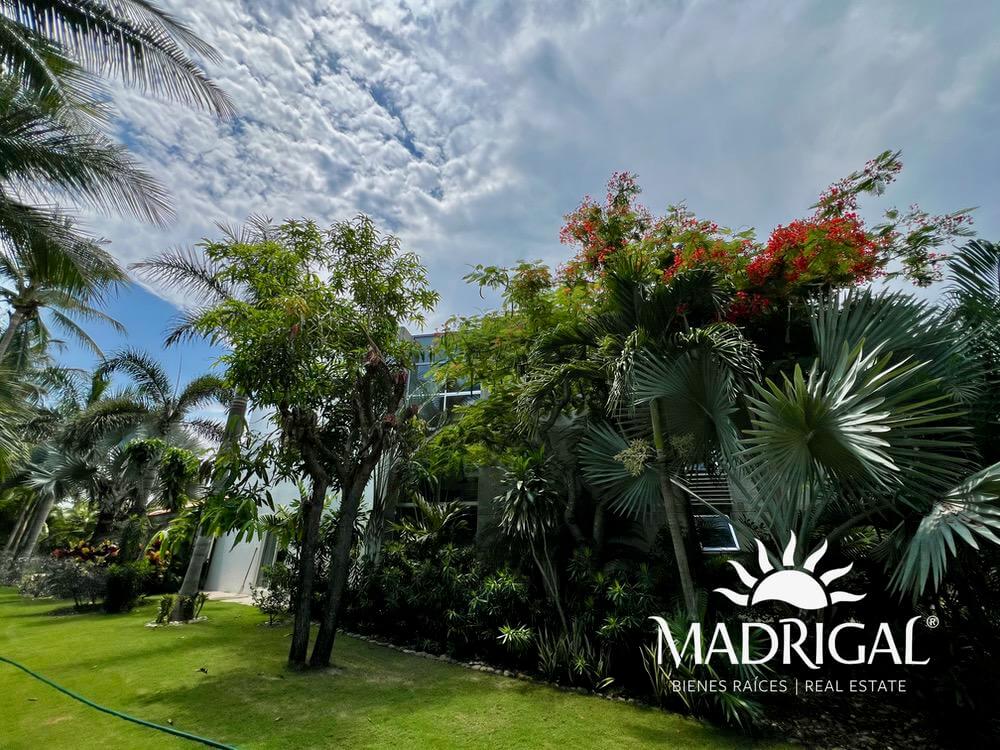 Casa en Venta en Tres Vidas Acapulco Ideal para Personalizar