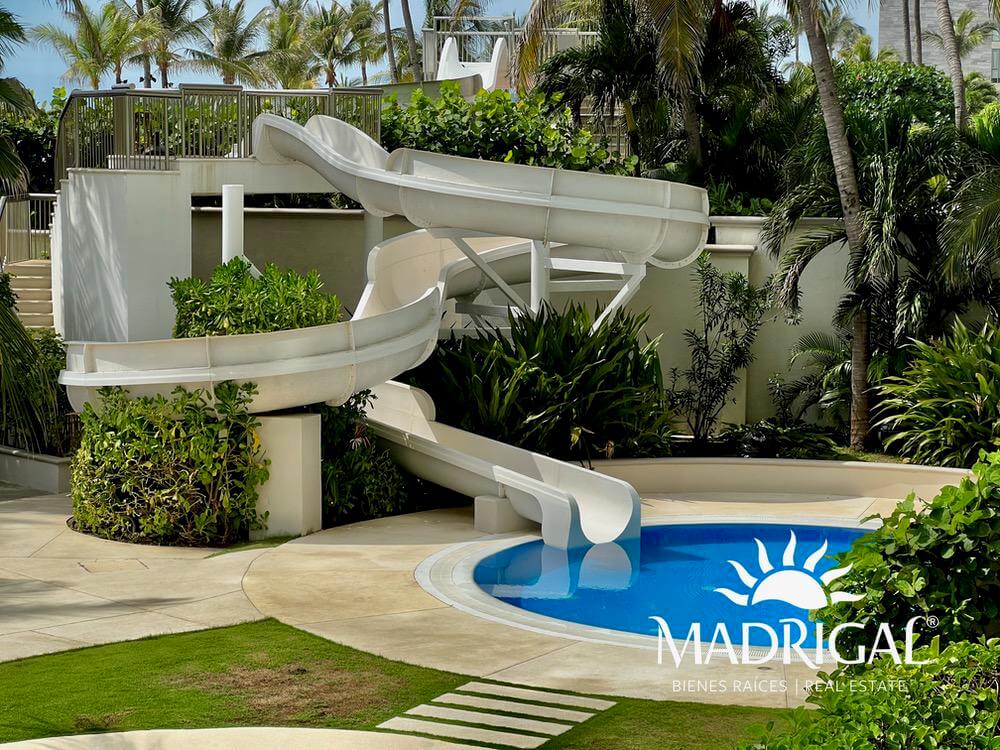 Costa Ventura| Departamento en venta frente a playa de cuatro recámaras  